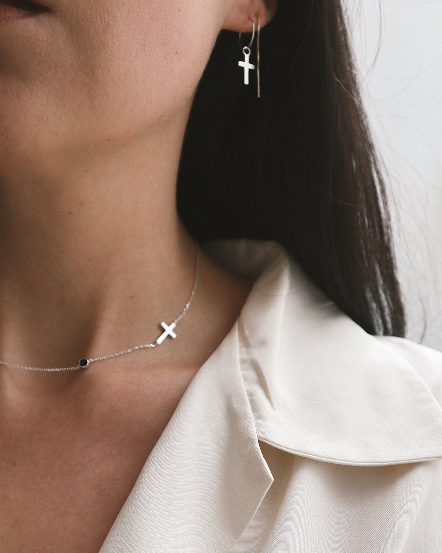 Cross Mona Choker Necklace