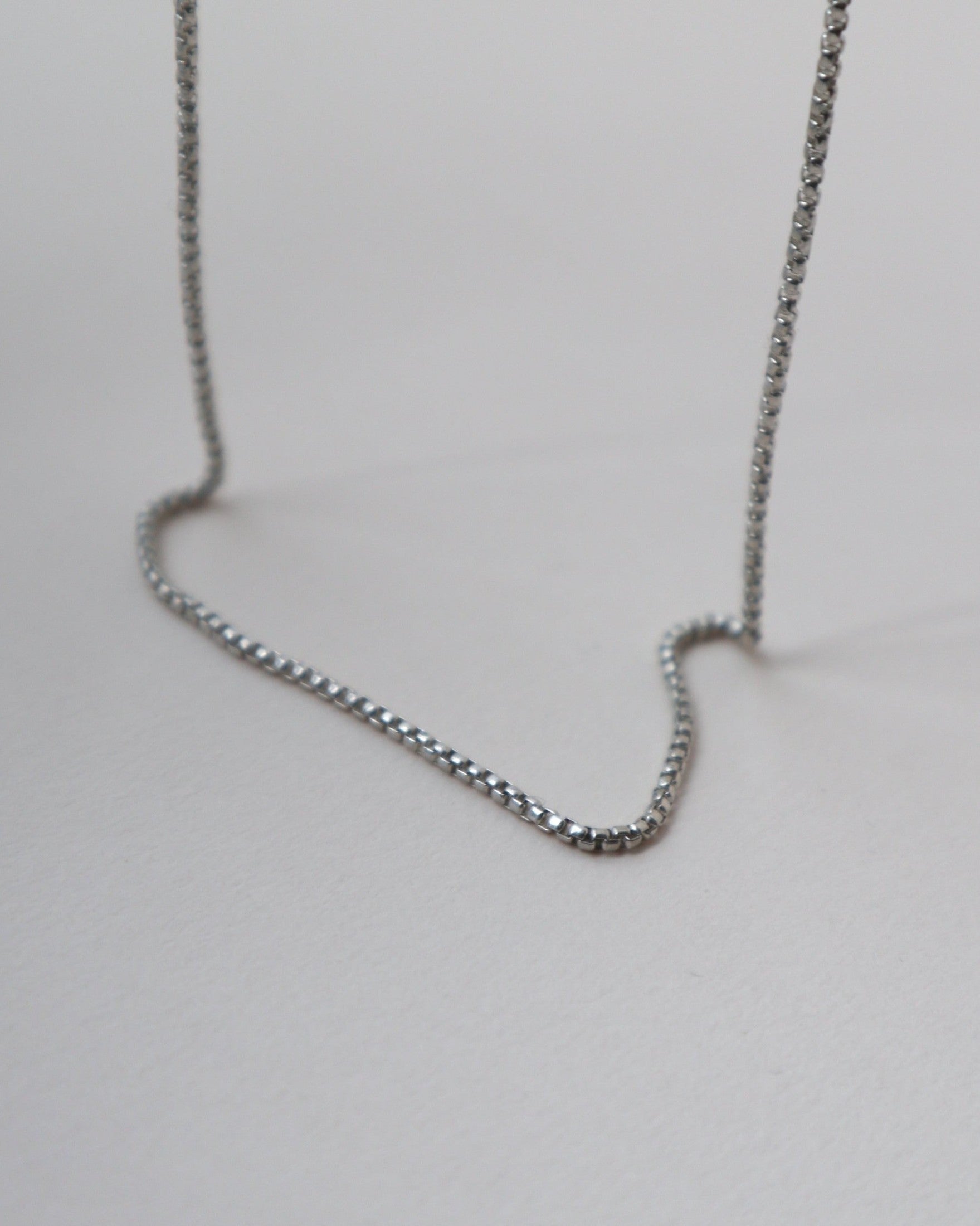 'Riley' Box Chain