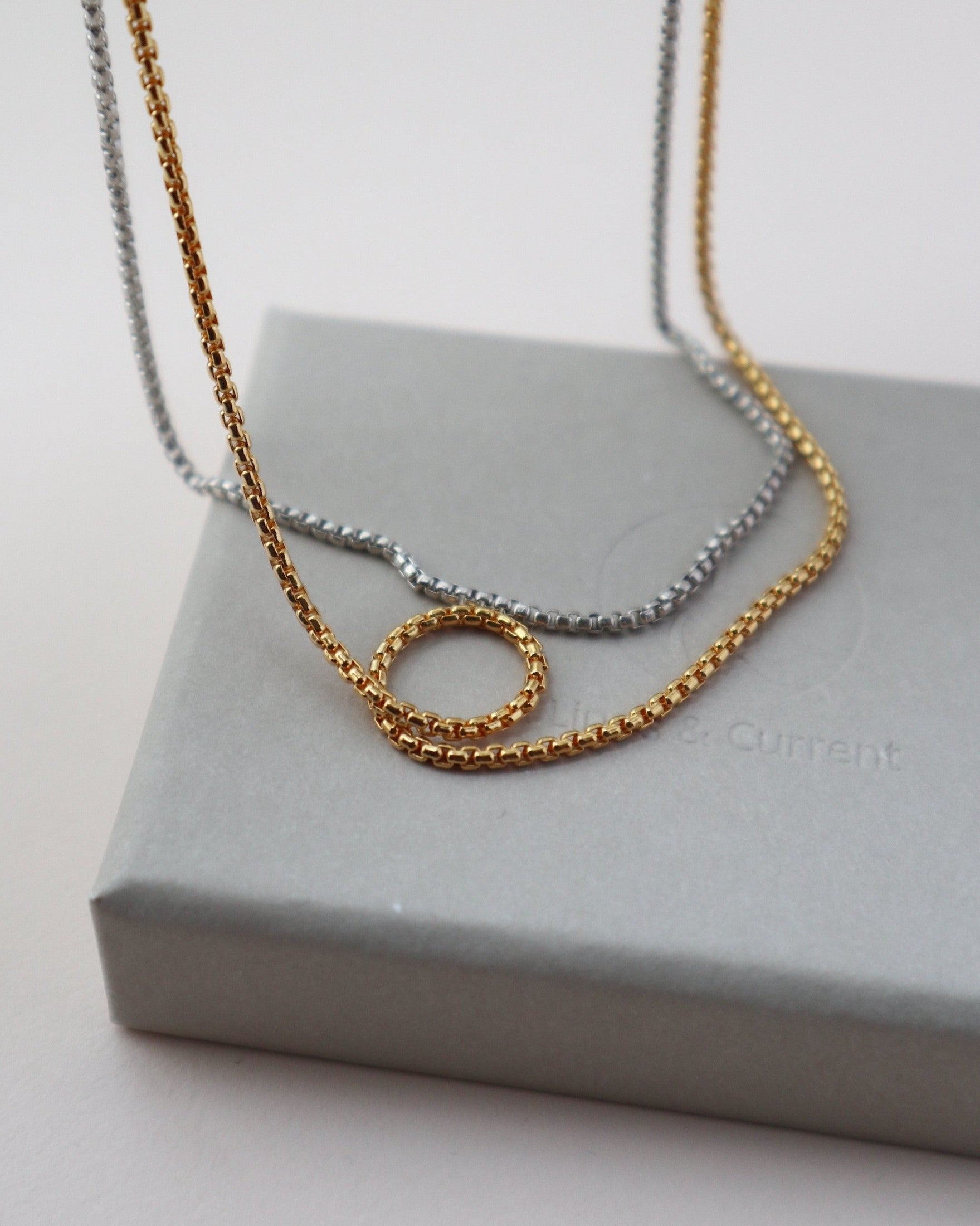 'Riley' Box Chain