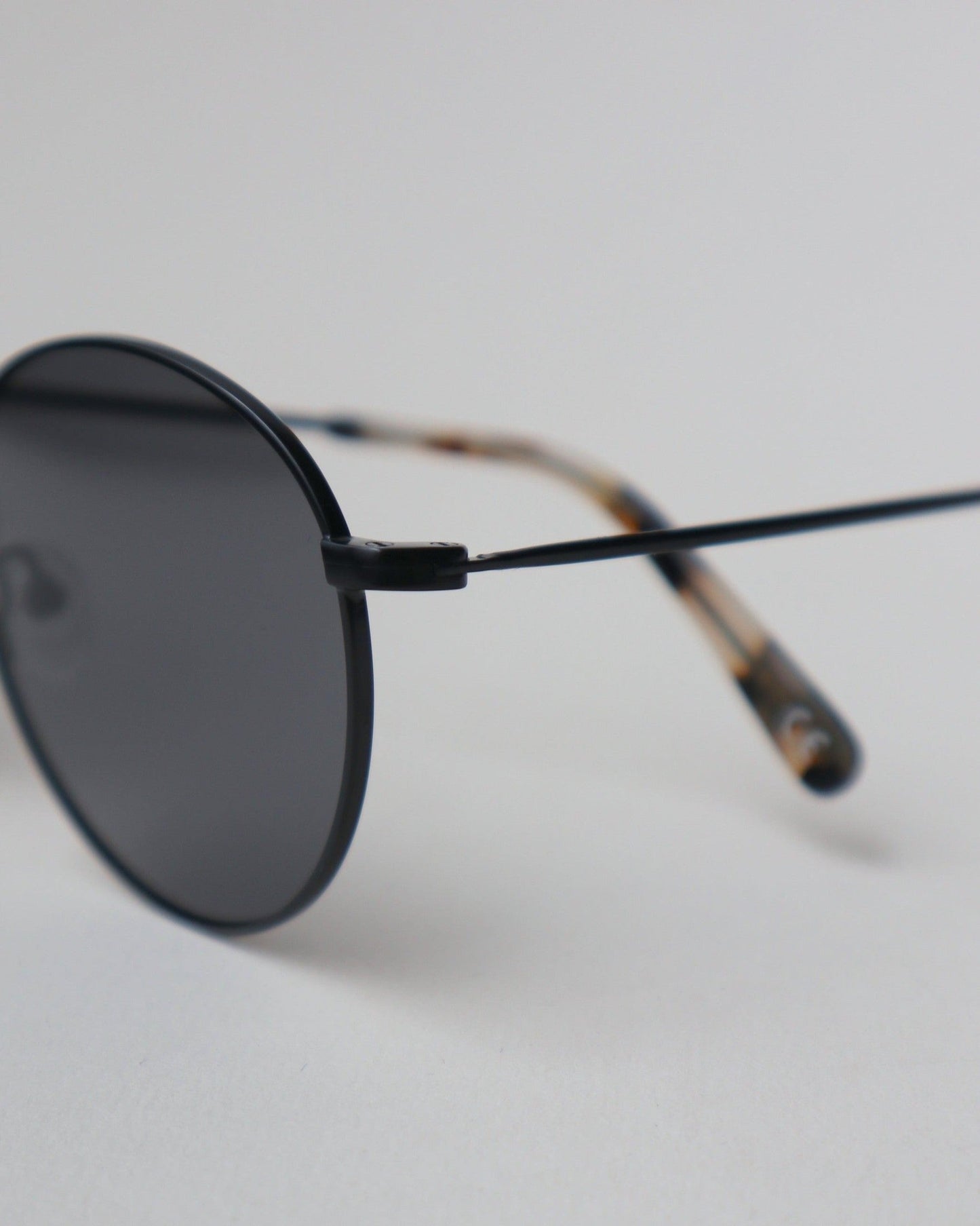 'Henri' Black Metal Sunglasses