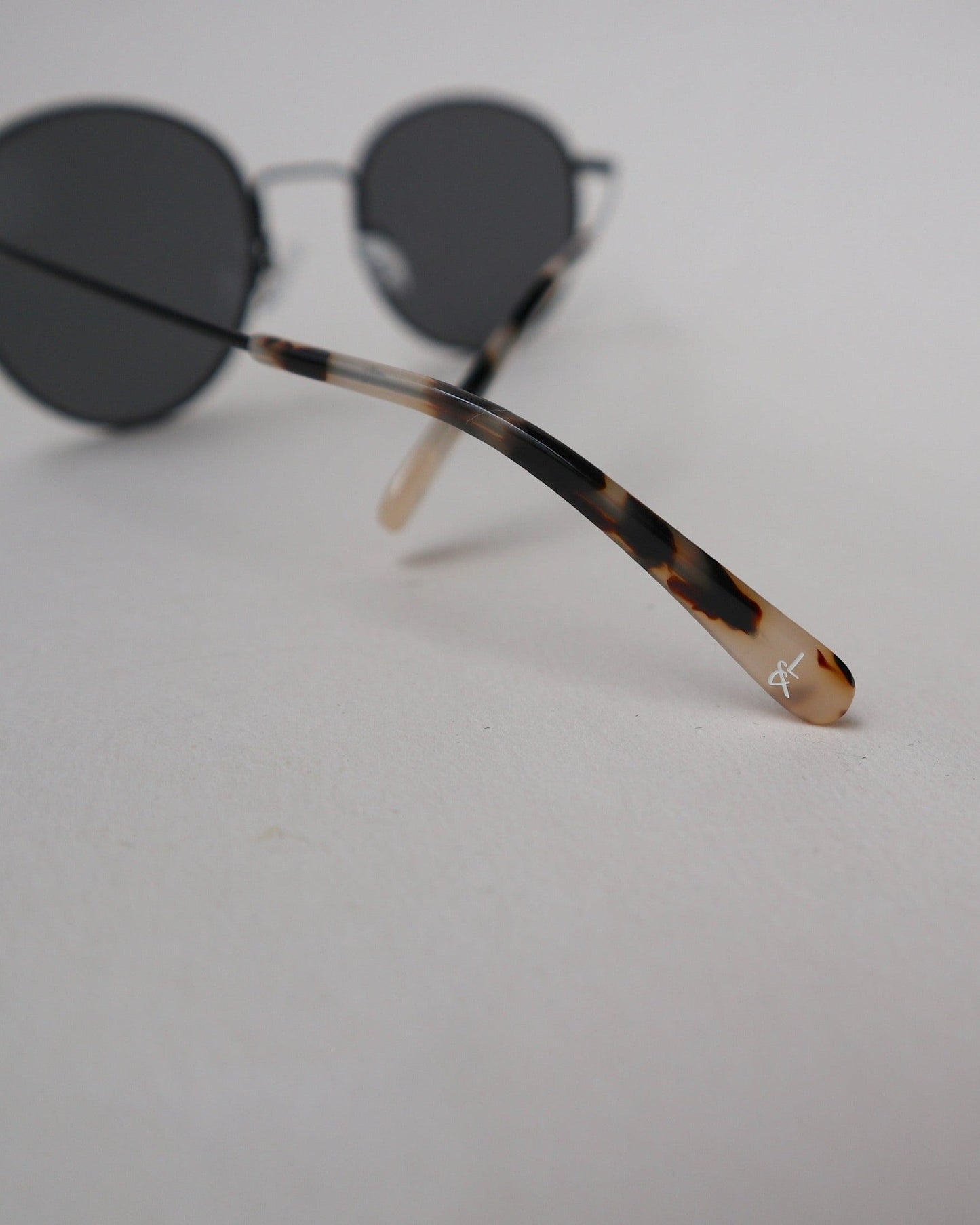 'Henri' Black Metal Sunglasses
