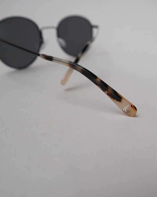 'Henri' Black Metal Sunglasses