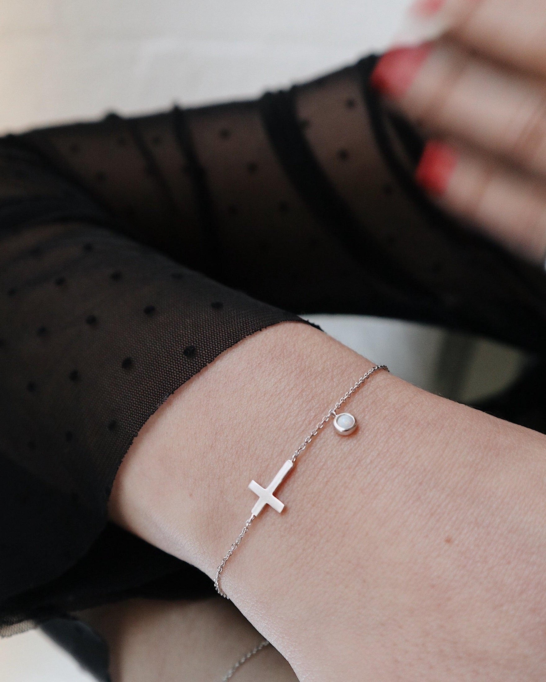The Cross Chain Bracelet