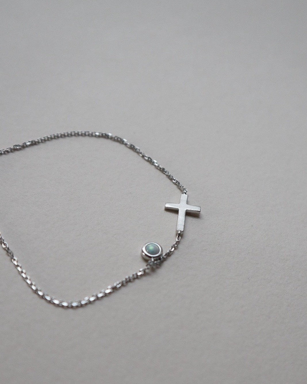 The Cross Chain Bracelet