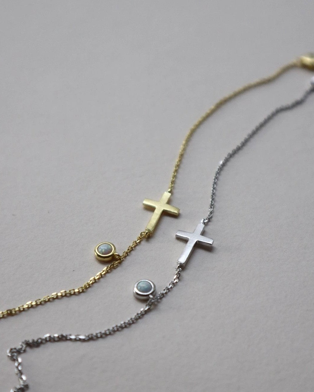 The Cross Chain Bracelet