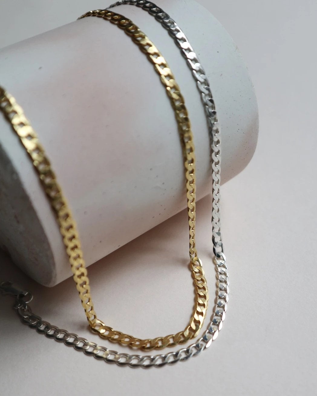 'Carrie' Curb Chain Necklace
