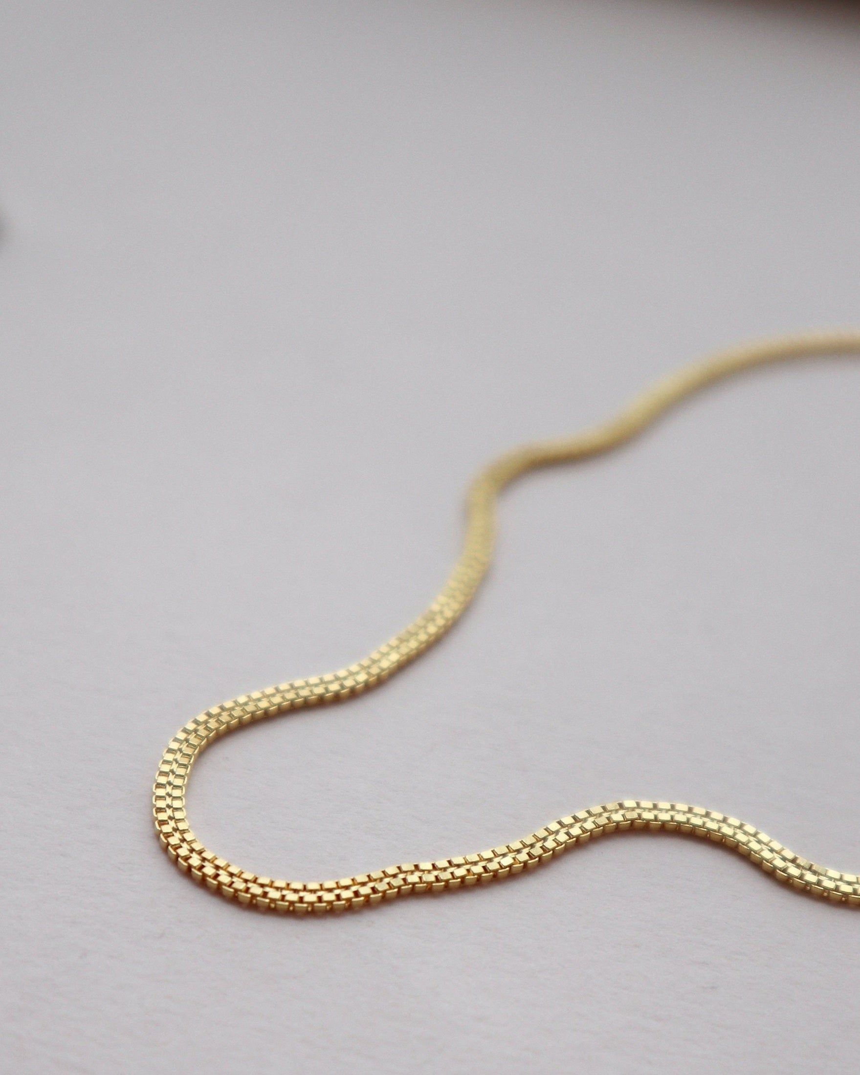 Double Box Choker Chain