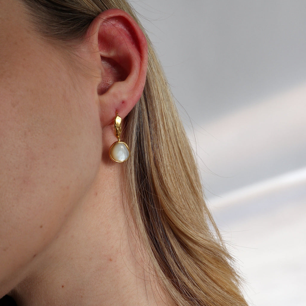 'Sigrid' Shell Drop Earrings