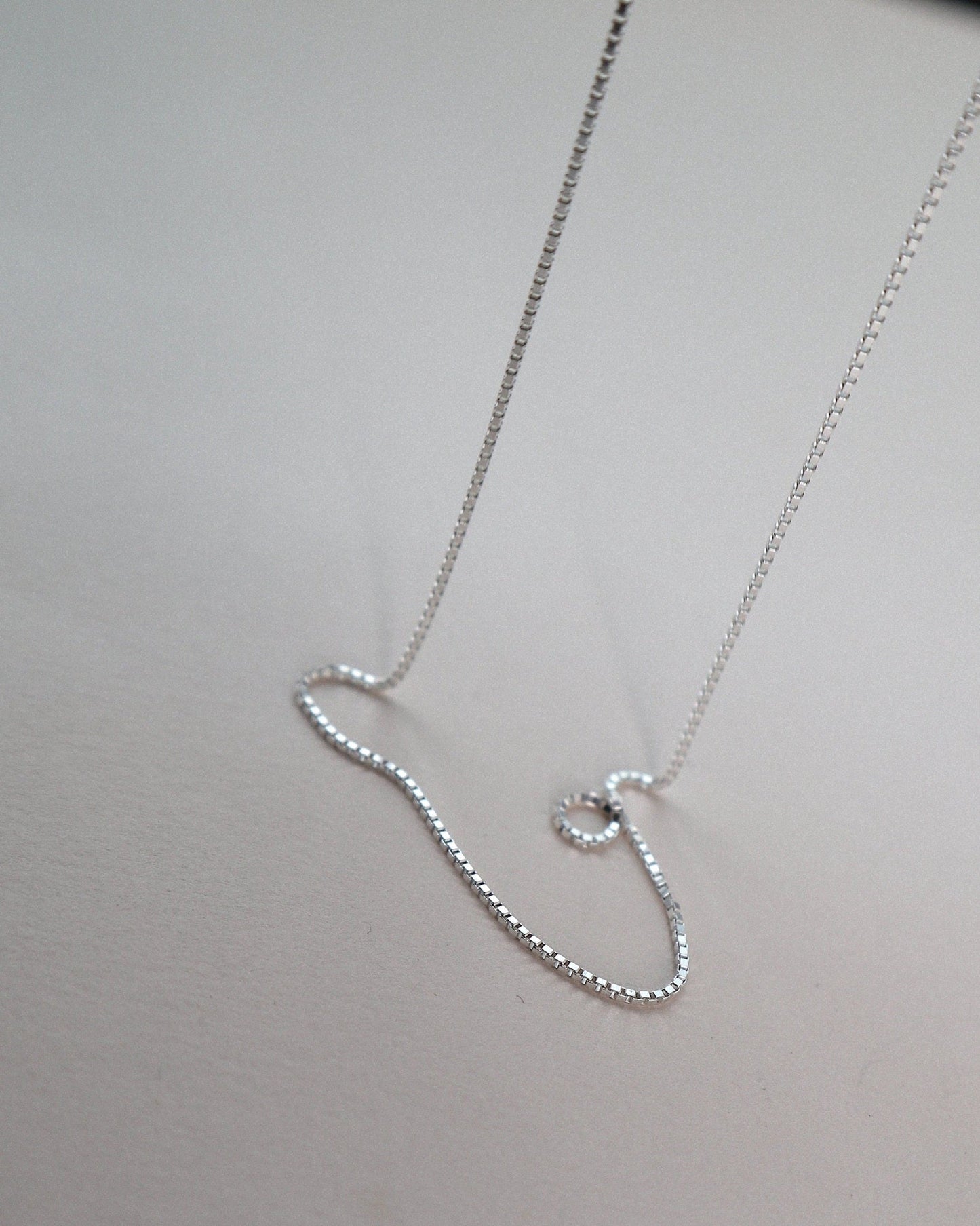 'Betsy' Box 18" Chain