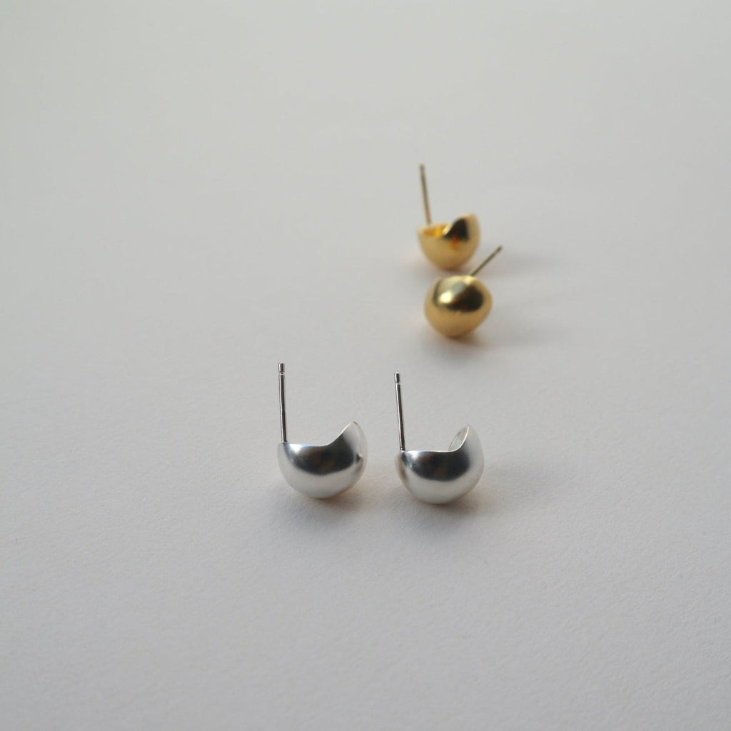 'Björn' Oval Studs - Lines & Current