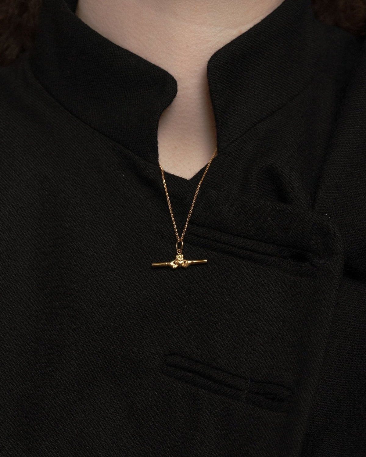 'Claddagh' Bar Necklace - LINES AND CURRENT