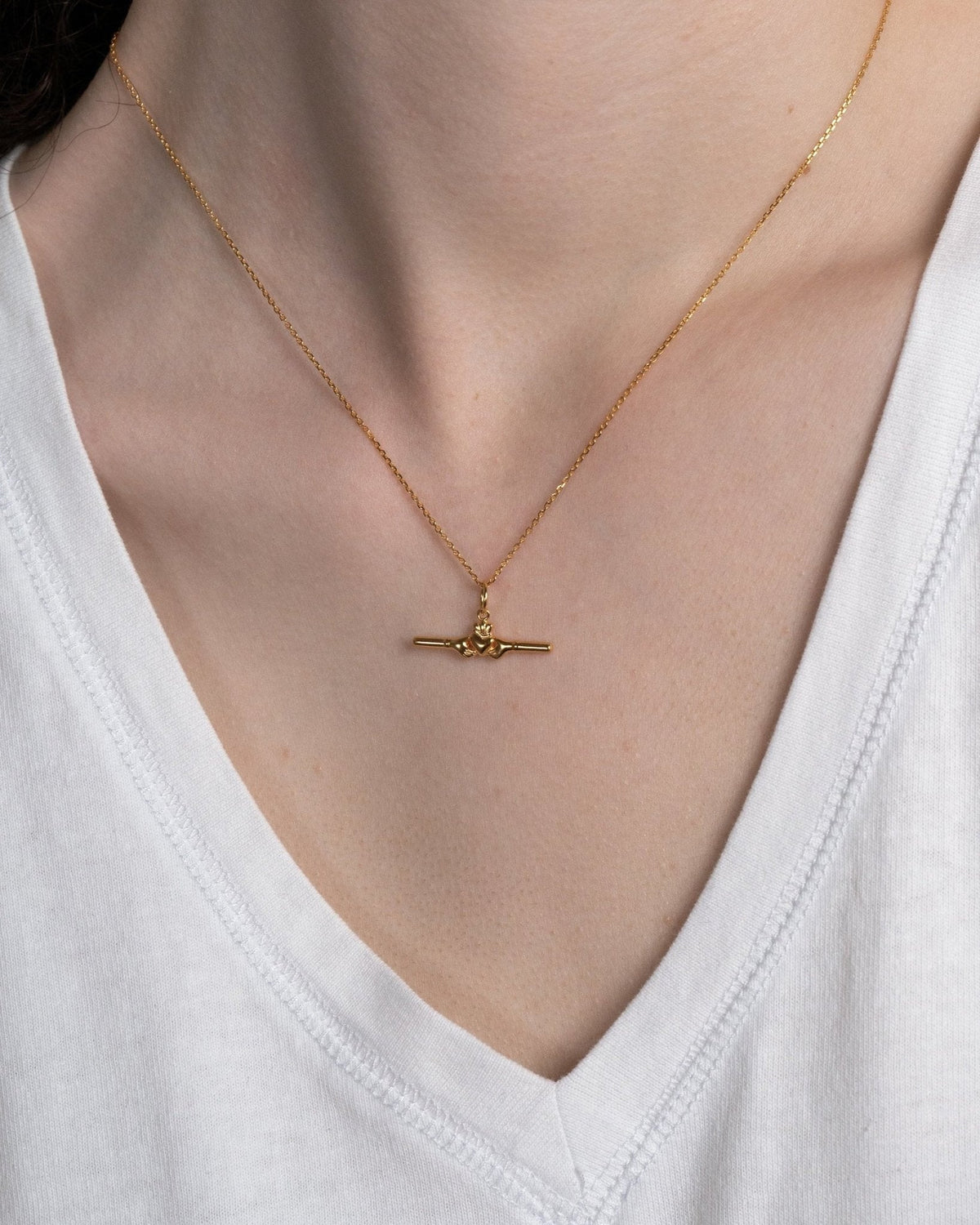 'Claddagh' Bar Necklace - LINES AND CURRENT