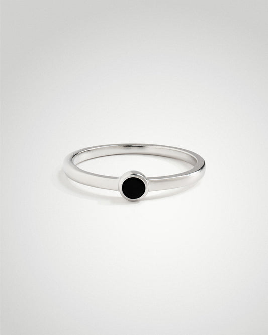'Mona' Ring with Small Black Stone - LINES AND CURRENT