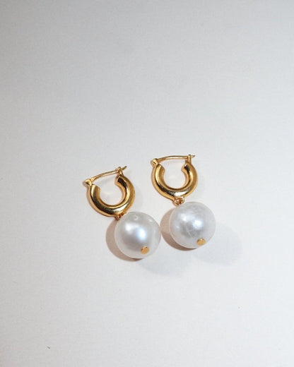 'Eloise' Pearl Huggie Earrings