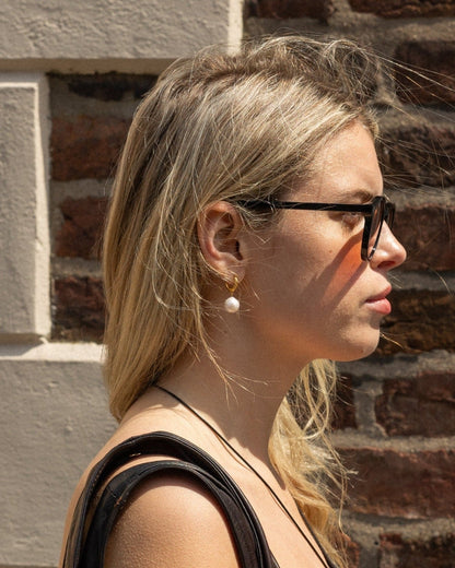 'Eloise' Pearl Huggie Earrings