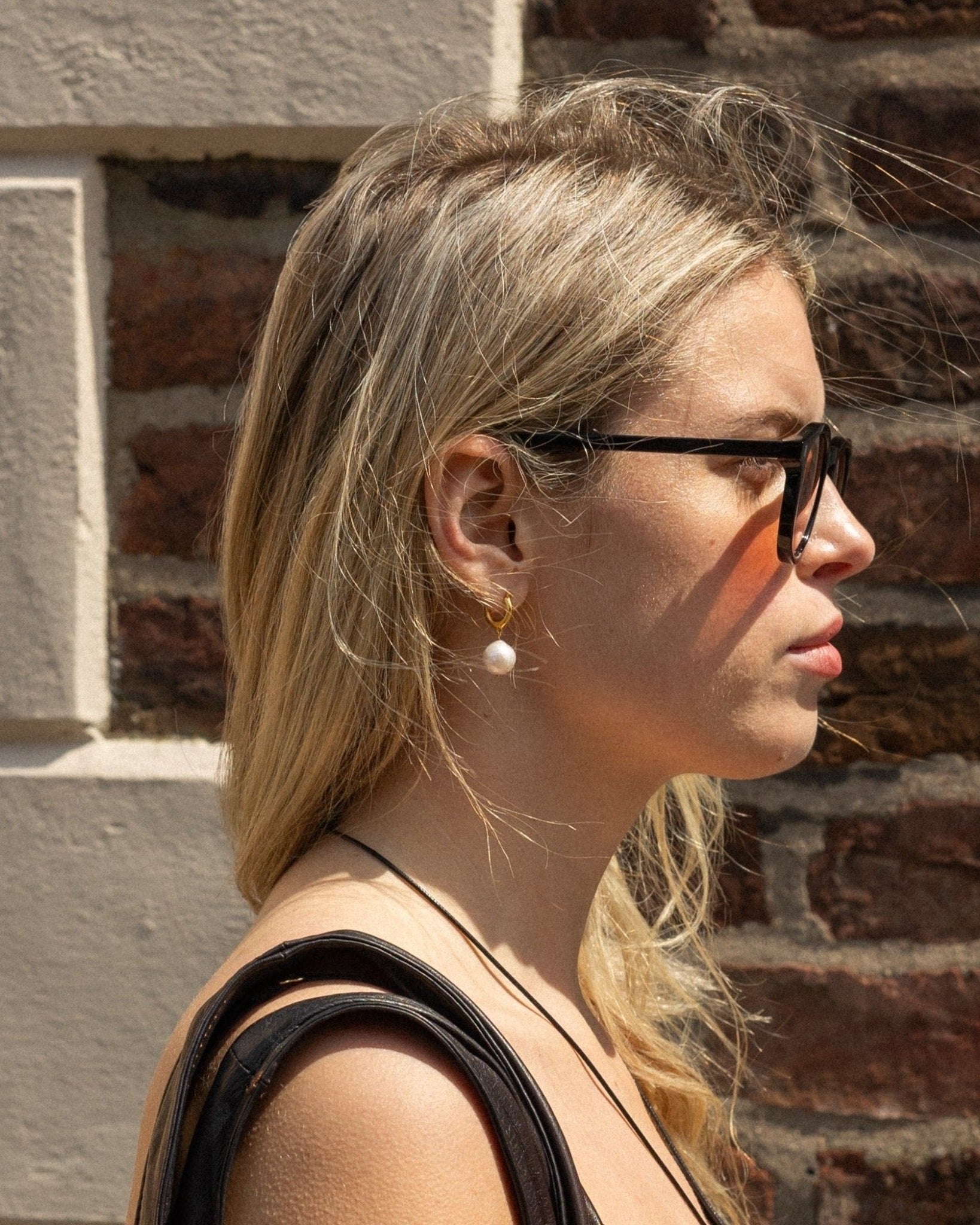 'Eloise' Pearl Huggie Earrings