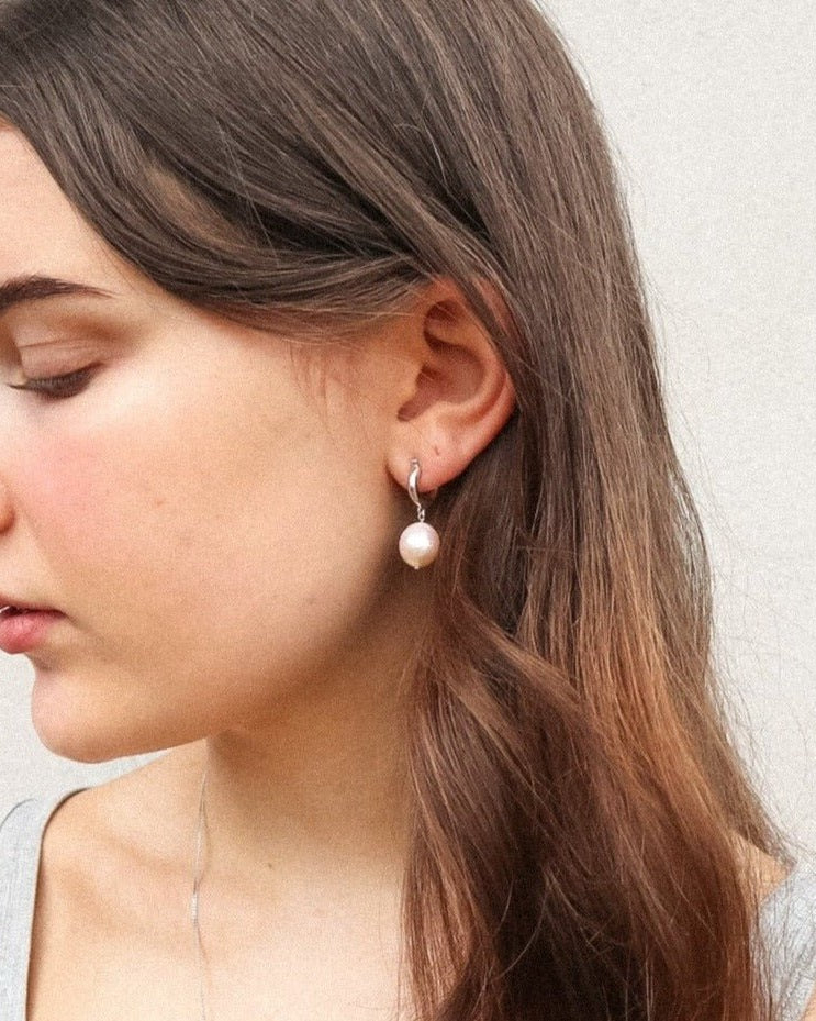 'Eloise' Pearl Huggie Earrings
