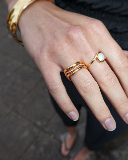 'Flo' Pavé Stacker Ring - Lines & Current