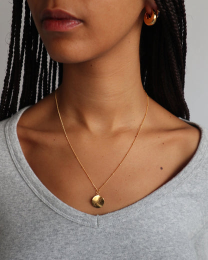 Golden 'Dreamer' Pendant Engraved Necklace - LINES AND CURRENT