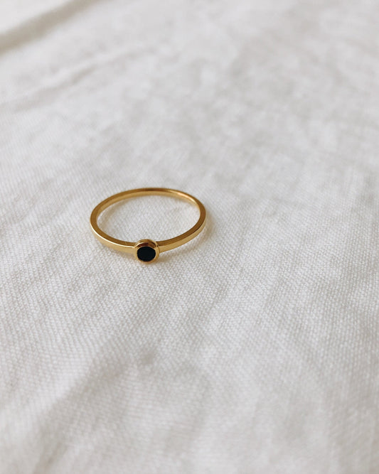 'Mona' Ring with Small Black Stone