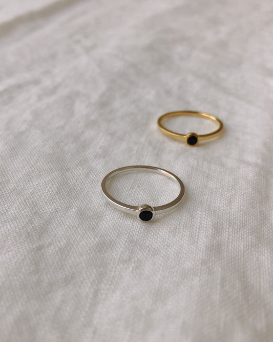 'Mona' Ring with Small Black Stone