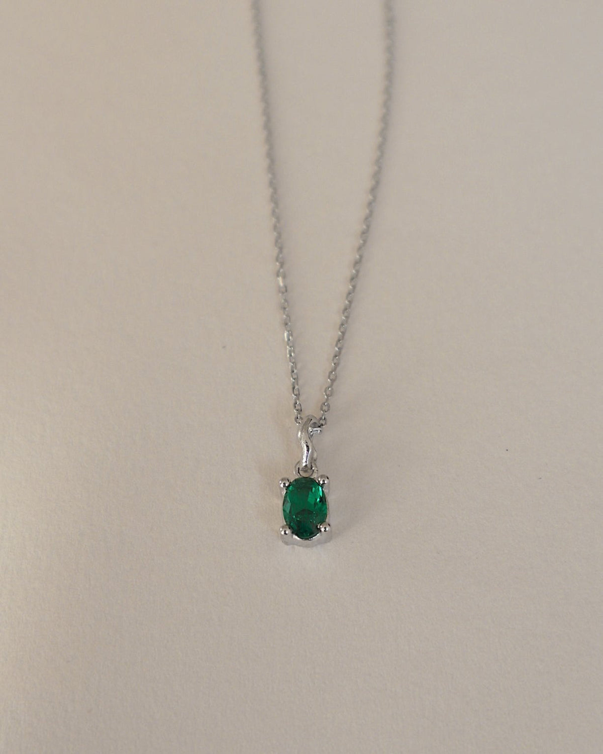 'Kate' Green Oval Necklace
