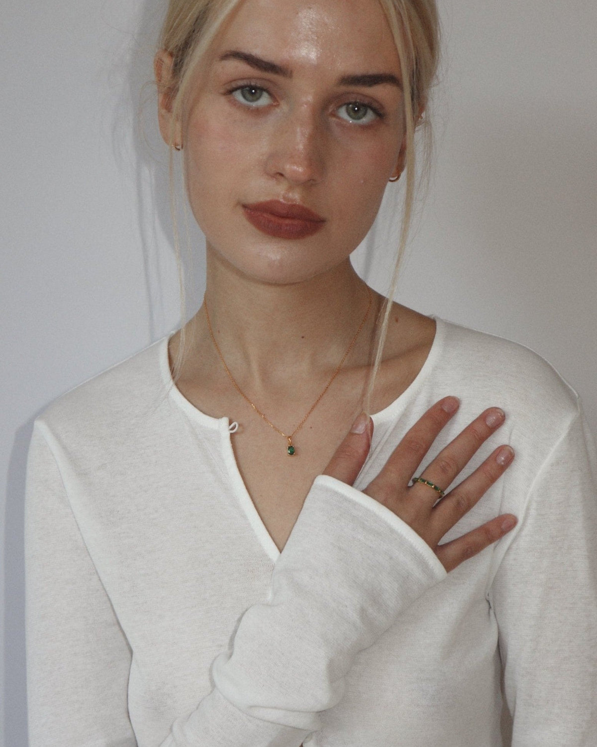 'Kate' Green Oval Necklace