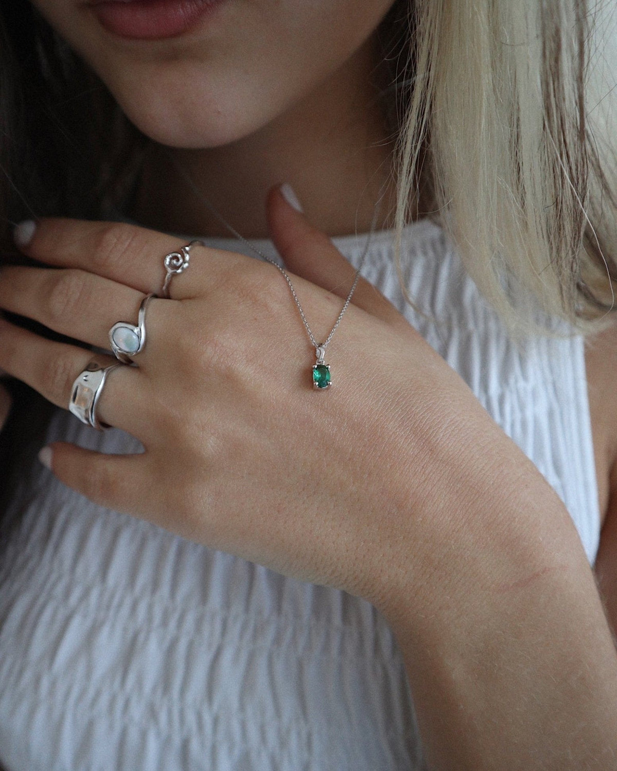 'Kate' Green Oval Necklace