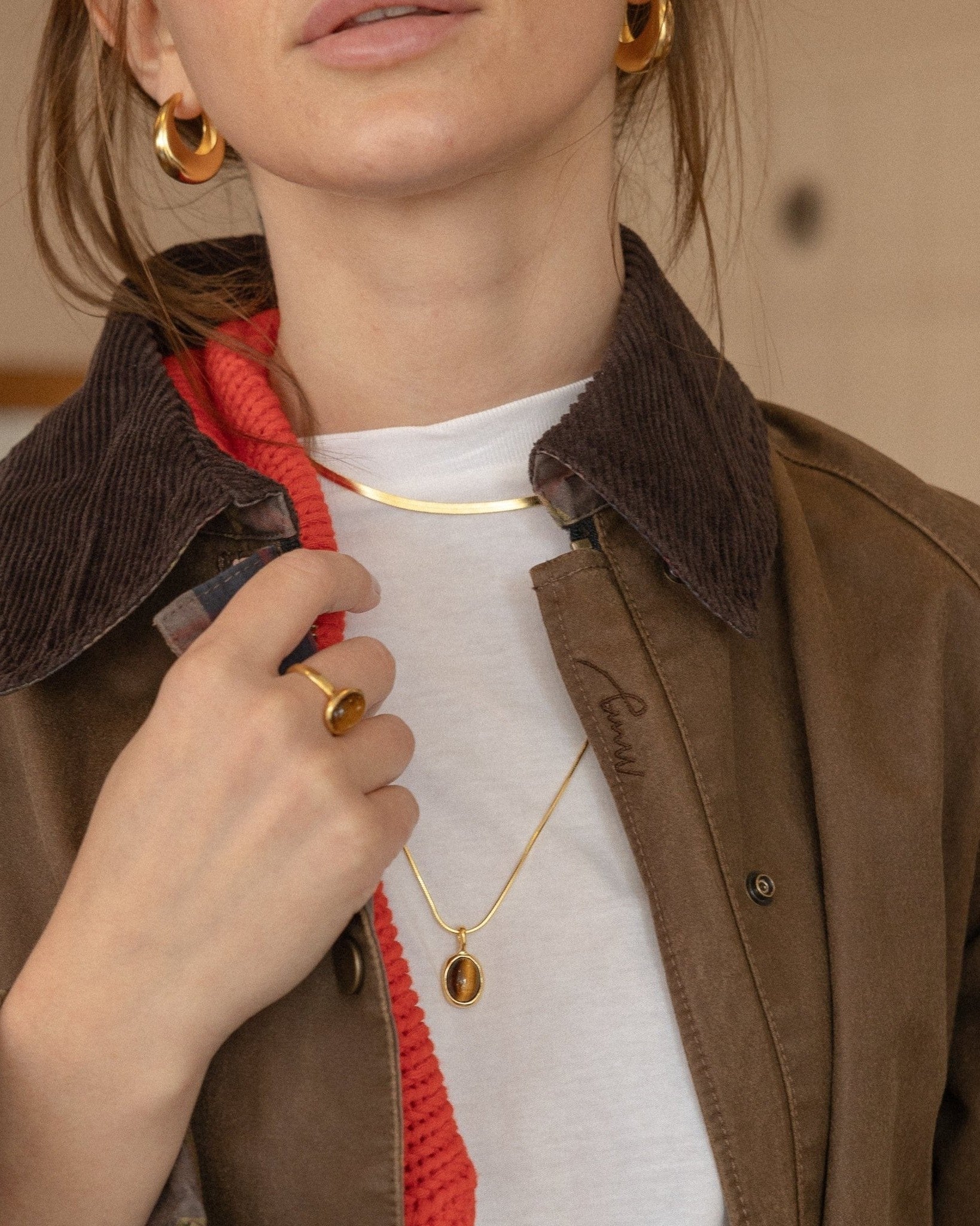 The 'Tiger's Eye' Oval Necklace